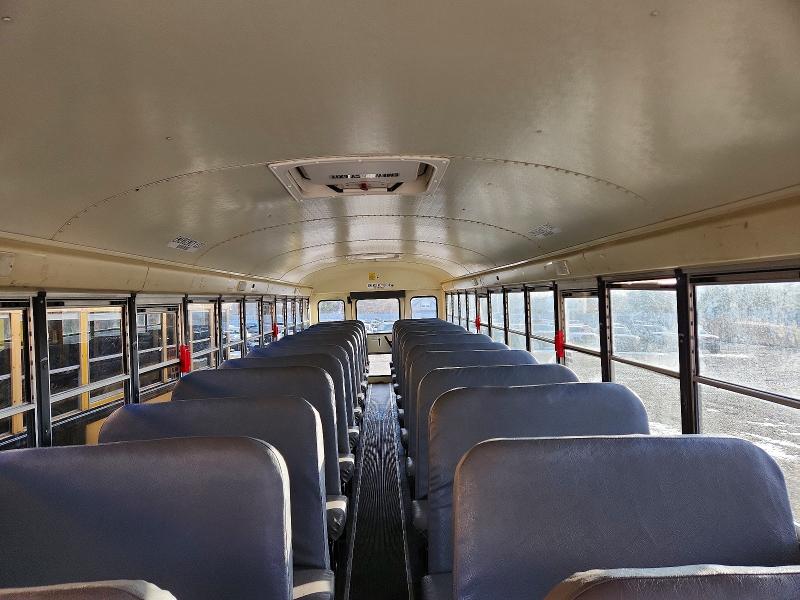 2014 Ic corporation Ce series school VIN 4DRBUAAP5EB780714 COPART salvage auction — NORMAL WEAR, WI - CERTIFICATE OF TITLE, sold $1,800 on 2026-09-04 (photo 6)