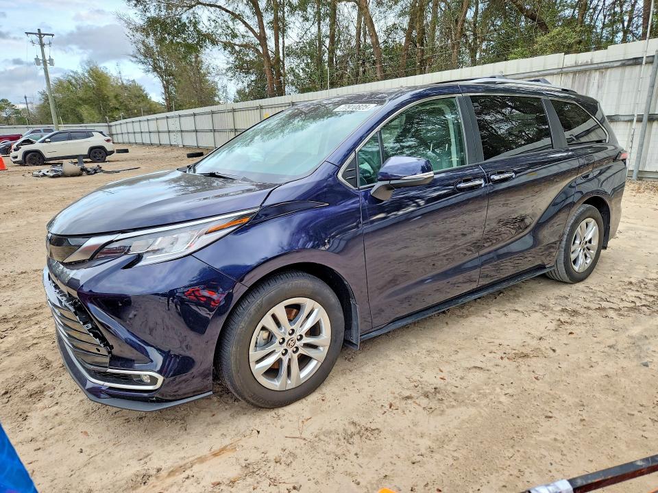 2024 Toyota Sienna VIN 5TDZRKEC1RS193815 COPART salvage auction — FRONT END, Fl - Cert Of Title Slvg Rebuildable, sold $21,400 on 2026-07-10 (photo 1)