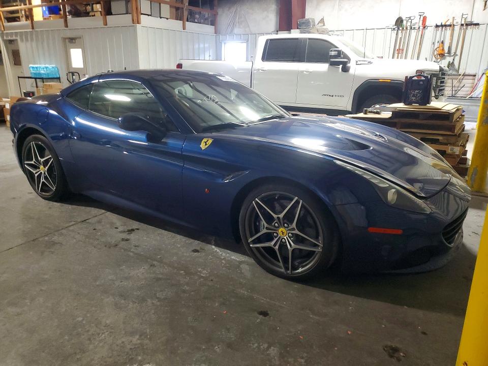 2017 Ferrari California t VIN ZFF77XJA4H0226114 COPART salvage auction — WATER/FLOOD, Fl - Cert Of Title-Slvg Rebld Flood, sold $42,750 on 2026-07-28 (photo 4)