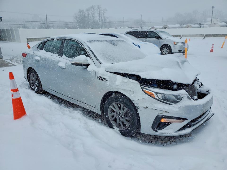 2020 Kia Optima VIN 5XXGT4L34LG425288 COPART salvage auction — FRONT END, Salvage Title, sold $900 on 2026-07-14 (photo 4)