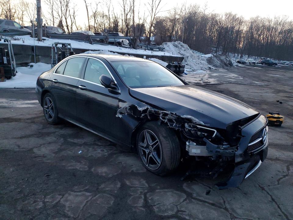 2021 Mercedes-benz E-klasse VIN W1KZF8EB1MA926007 COPART salvage auction — FRONT END, Salvage Title, sold $350 on 2026-07-30 (photo 4)