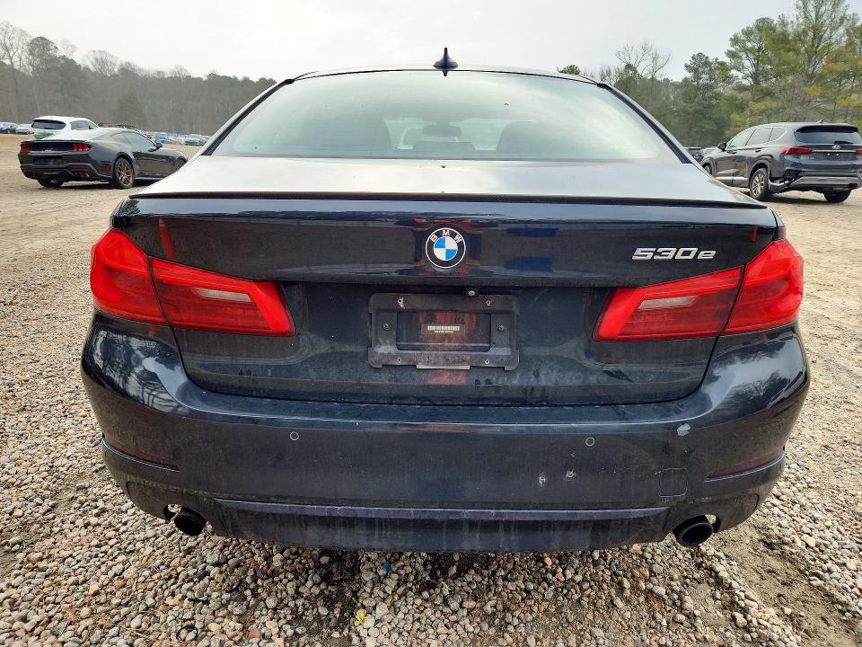 2018 Bmw motorrad 530xe VIN WBAJB1C57JB374569 COPART salvage auction — FRONT END, NC - DEALER ONLY CLEAN TITLE, sold $5,700 on 2026-07-06 (photo 6)