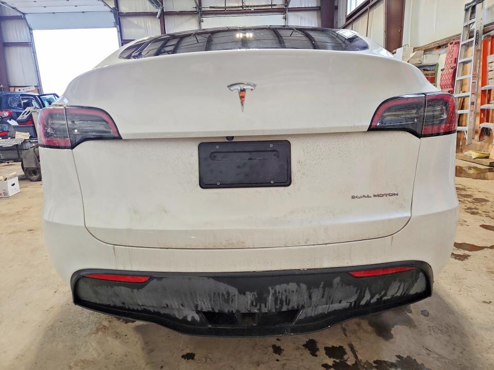 2023 Tesla Model y VIN 7SAYGAEE6PF762837 COPART salvage auction — FRONT END, Salvage Title, sold $12,200 on 2026-07-23 (photo 6)