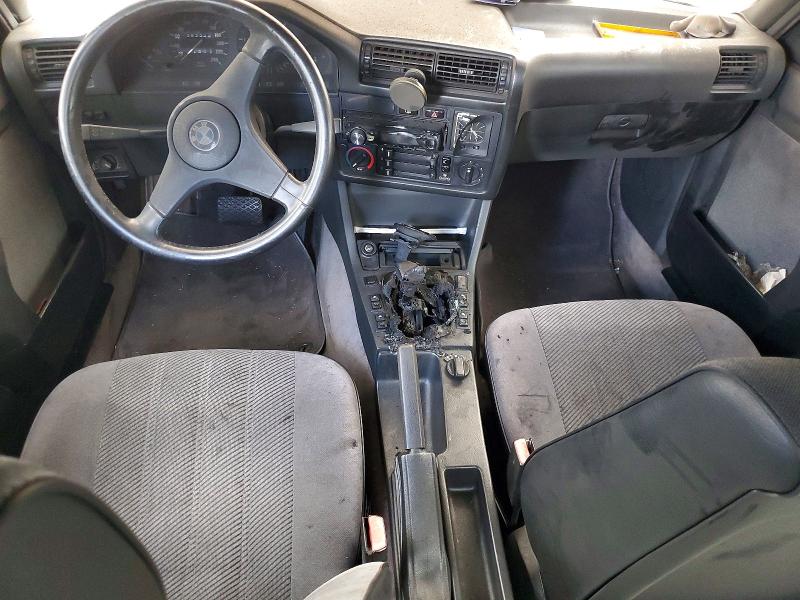 1989 BMW 3 series VIN WBAAD21060AF63647 COPART salvage auction — BURN, Gu - Salvage Certificate, sold $475 on 2026-07-27 (photo 8)