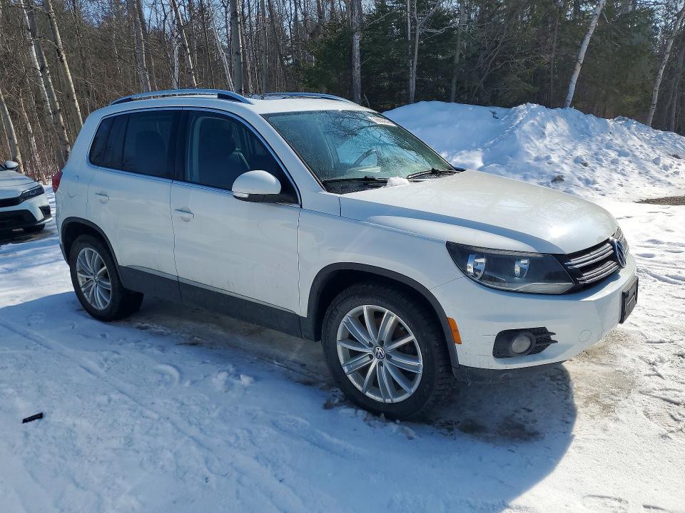 2017 Volkswagen Tiguan VIN WVGMV7AX8HK004252 COPART salvage auction — REAR END, On - Bill Of Sale - Parts Only, sold $2,000 on 2026-07-02 (photo 4)