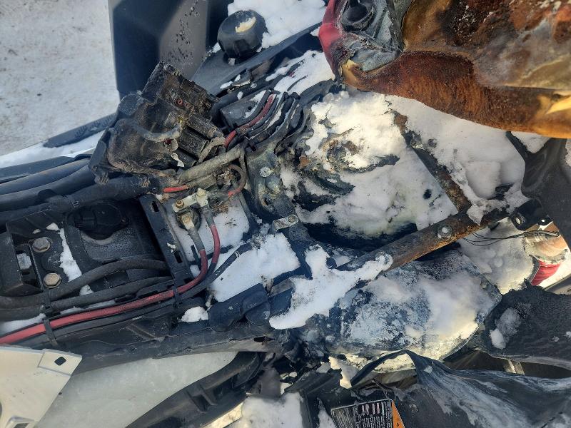 2025 Can-am Outlander VIN 3JB3WA749SJ002179 COPART salvage auction — BURN, QC - IRRECUPERABLE, sold $14,400 on 2026-09-01 (photo 9)