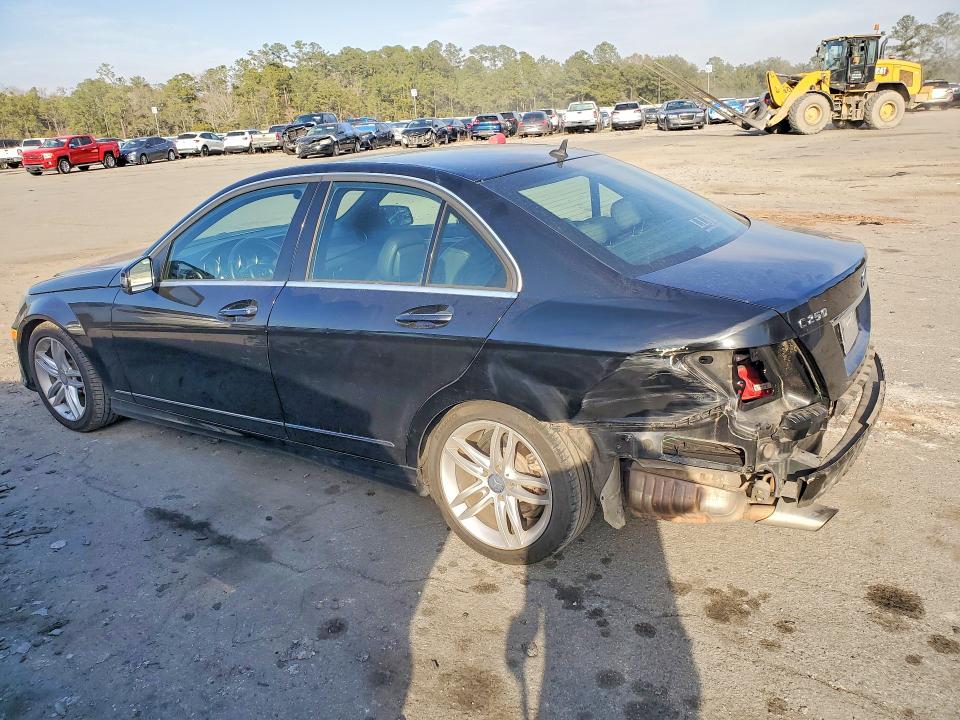 2014 Mercedes-benz C-klasse VIN WDDGF4HBXEA932093 COPART salvage auction — REAR END, Ga - Cert Of Title-Salvage Court Or, sold $1,150 on 2026-07-16 (photo 2)