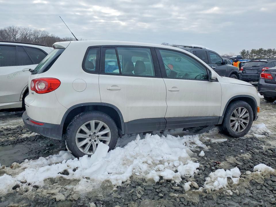 2009 Volkswagen Tiguan VIN WVGCV75N79W517653 COPART salvage auction — FRONT END, Id - Salvage Certificate Of Title, sold $425 on 2026-07-06 (photo 3)