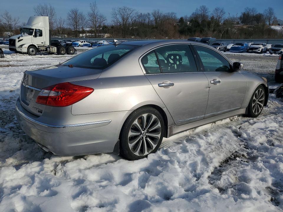 2013 Hyundai Genesis VIN KMHGC4DH4DU221284 COPART salvage auction — FRONT END, Oh - Certificate Of Title, sold $275 on 2026-07-02 (photo 3)