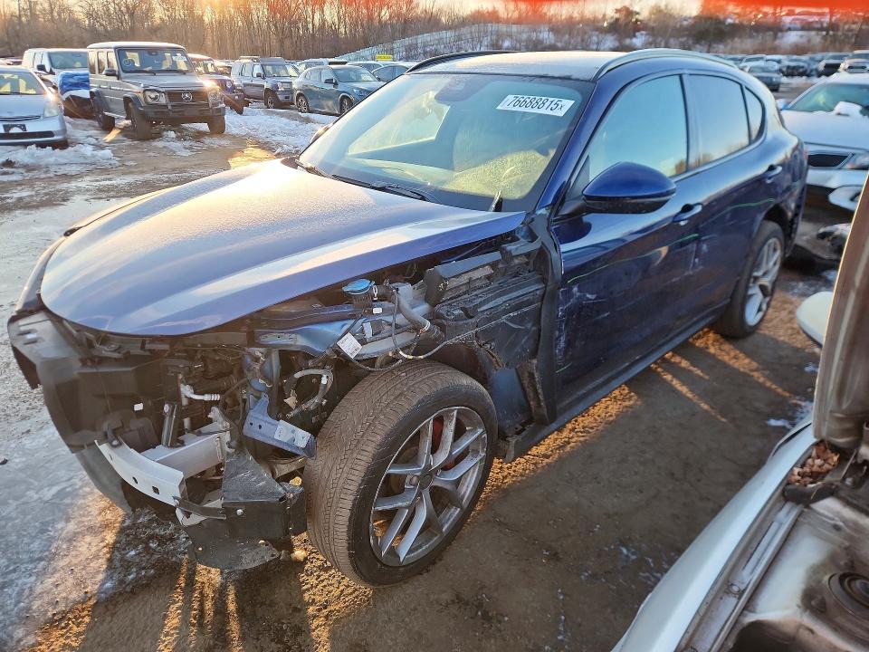 2019 Alfa romeo Stelvio VIN ZASPAKBN5K7C55101 COPART salvage auction — FRONT END, Ct - Cert Of Title-Salvage, sold $3,150 on 2026-07-09 (photo 1)
