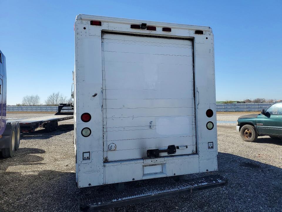 1999 VIN 4UZA4FF40XCA60583 COPART salvage auction — FRONT END, TX - SALVAGE VEHICLE TITLE (P), sold $1,266 on 2026-09-16 (photo 6)