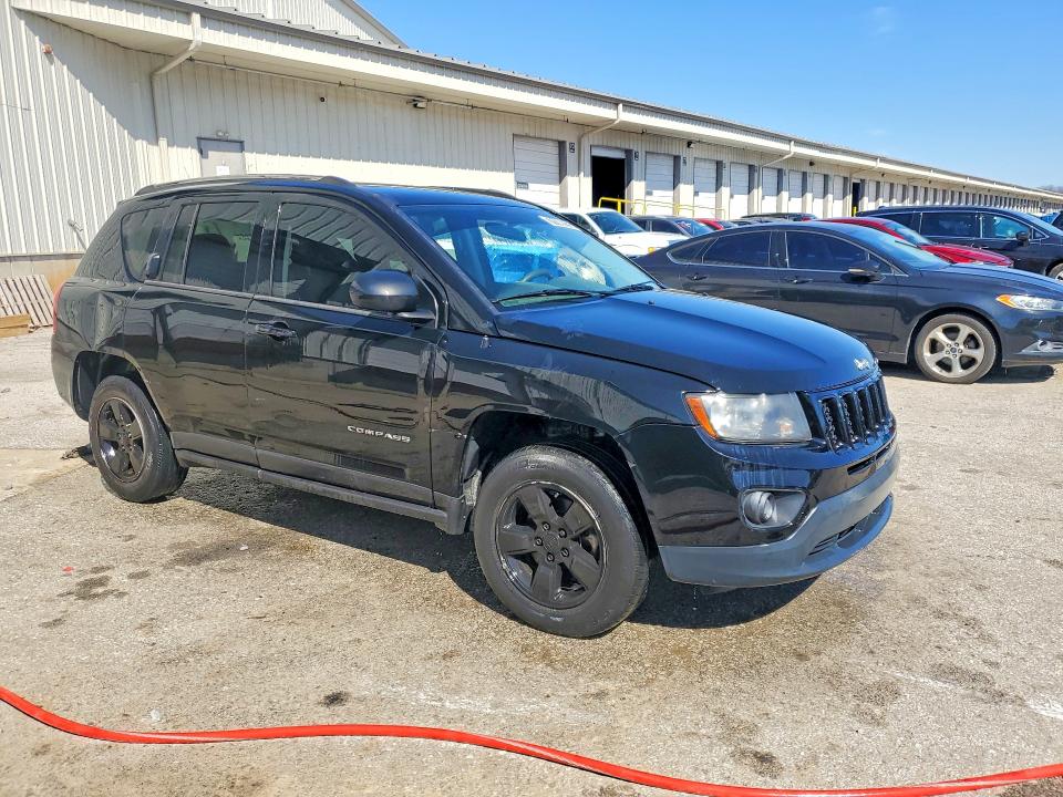 2014 Jeep Compass VIN 1C4NJCBA9ED844810 COPART salvage auction — MINOR DENT/SCRATCHES, In - Certificate Of Title (P), sold $375 on 2026-07-02 (photo 4)
