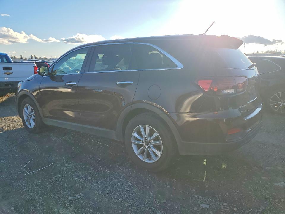 2019 Kia Sorento VIN 5XYPG4A52KG467459 COPART salvage auction — MINOR DENT/SCRATCHES, Ca - Dis/Dlr/Exp Only Clean Title, sold $1,200 on 2026-07-28 (photo 2)