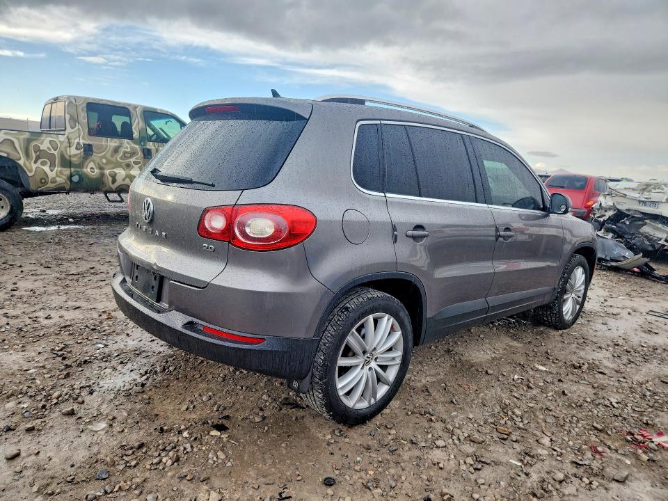 2011 Volkswagen Tiguan VIN WVGAV7AX4BW544071 COPART salvage auction — REAR END, WV - SALVAGE CERTIFICATE, sold $550 on 2026-07-24 (photo 3)