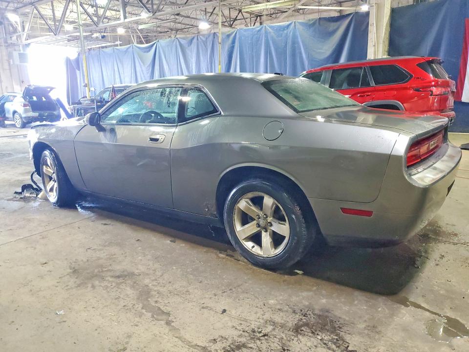 2009 Dodge Challenger VIN 2B3LJ44V49H522342 COPART salvage auction — FRONT END, Mi - Certificate Of Title, sold $925 on 2026-07-31 (photo 2)