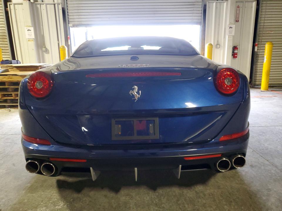 2017 Ferrari California t VIN ZFF77XJA4H0226114 COPART salvage auction — WATER/FLOOD, Fl - Cert Of Title-Slvg Rebld Flood, sold $42,750 on 2026-07-28 (photo 6)