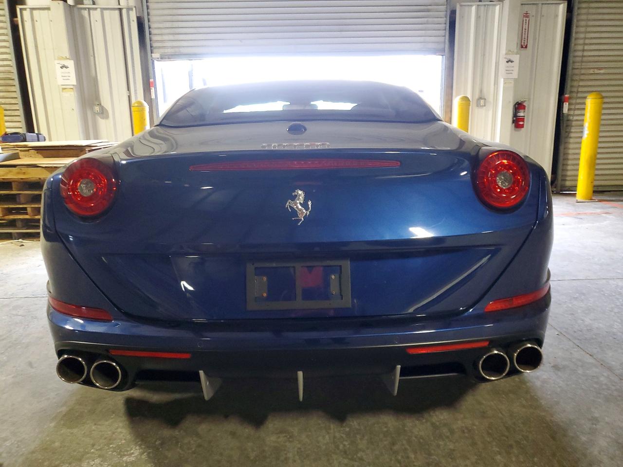2017 Ferrari California T VIN ZFF77XJA4H0226114 COPART salvage auction — Water/Flood, FL - CERT OF TITLE-SLVG REBLD FLOOD, sold $27,500 on 2026-06-30 (photo 6)