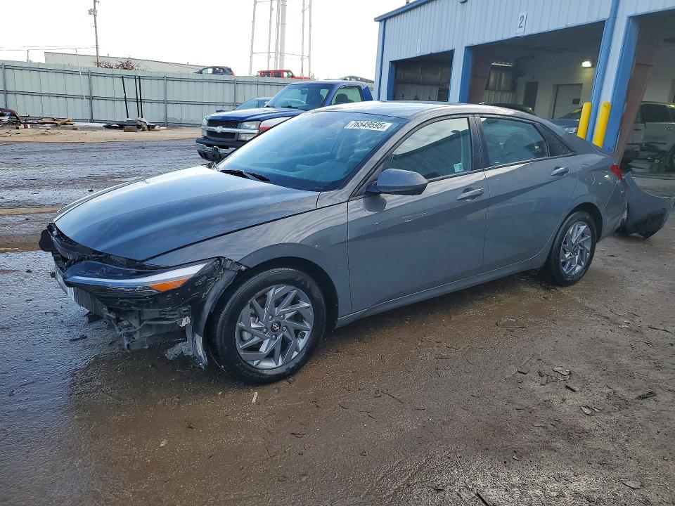 2024 Hyundai Elantra VIN KMHLM4DG0RU765131 COPART salvage auction — FRONT END, Il - Salvage Certificate, sold $6,100 on 2026-07-17 (photo 1)