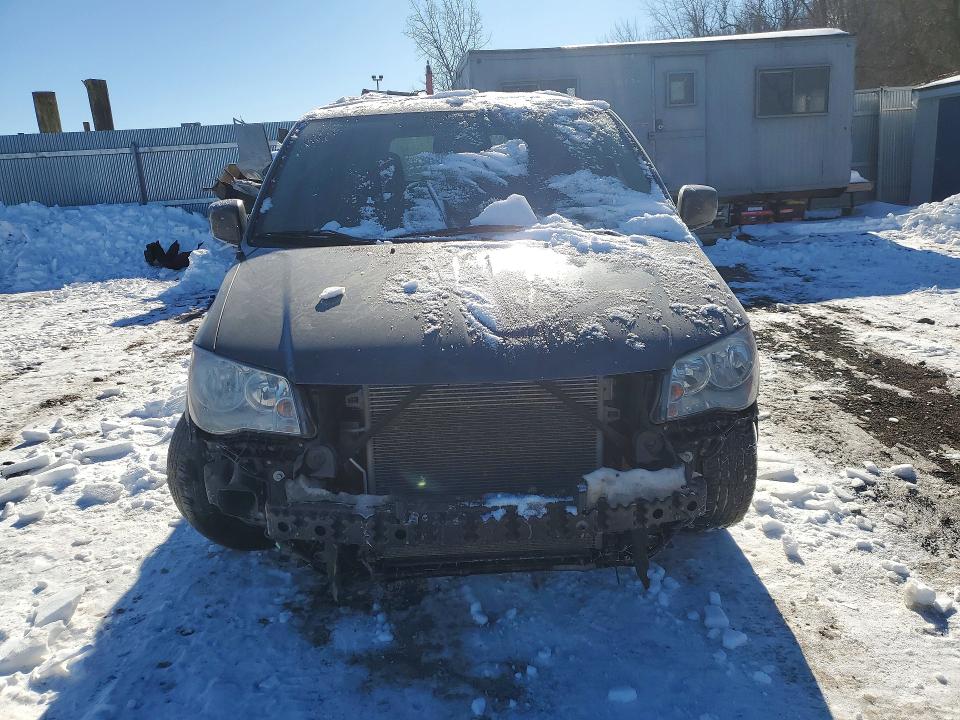 2016 Chrysler Town & country VIN 2C4RC1BG2GR111177 COPART salvage auction — FRONT END, Other, sold $475 on 2026-07-30 (photo 5)