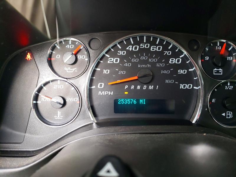 2018 Gmc Savana VIN 1GTW7AFP7J1332335 COPART salvage auction — MECHANICAL, La - Certificate Of Title, sold $2,700 on 2026-07-09 (photo 9)