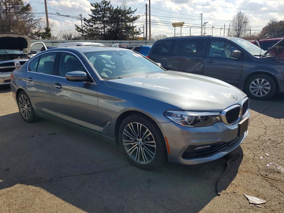 2018 Bmw motorrad 530e VIN WBAJA9C56JB249791 COPART salvage auction — MINOR DENT/SCRATCHES, OH - CERTIFICATE OF TITLE, sold $6,700 on 2026-07-27 (photo 4)
