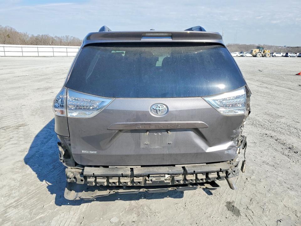 2017 Toyota Sienna VIN 5TDXZ3DC1HS804181 COPART salvage auction — REAR END, Nc - Salvage Certificate Of Title, sold $9,200 on 2026-08-19 (photo 6)