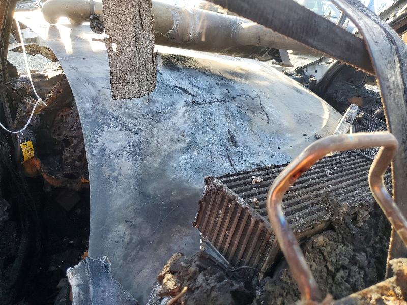 2014 BMW X3 VIN 5UXWX7C5XE0E80384 COPART salvage auction — BURN, Ca - Non-Repairable Vehicle Cert, sold $50 on 2026-07-28 (photo 8)
