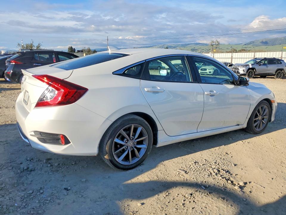2019 Honda Civic VIN 19XFC1F38KE210073 COPART salvage auction — VANDALISM, Ca - Salvage Certificate, sold $700 on 2026-07-09 (photo 3)
