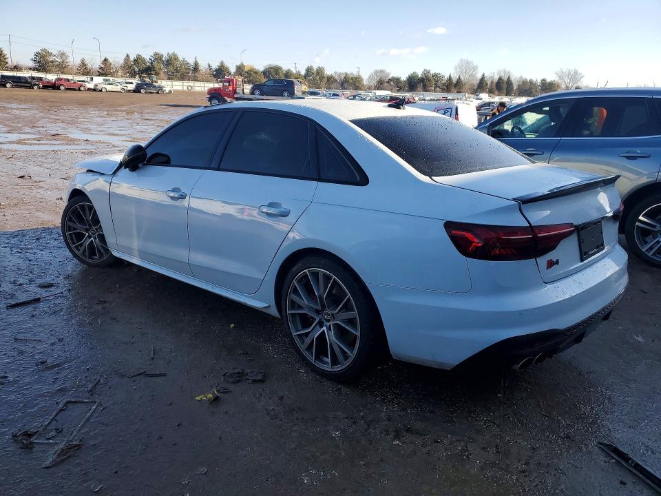 2022 Audi Rs4 VIN WAUB4AF4XNA044776 COPART salvage auction — SIDE, Il - Salvage Certificate, sold $3,200 on 2026-07-09 (photo 2)