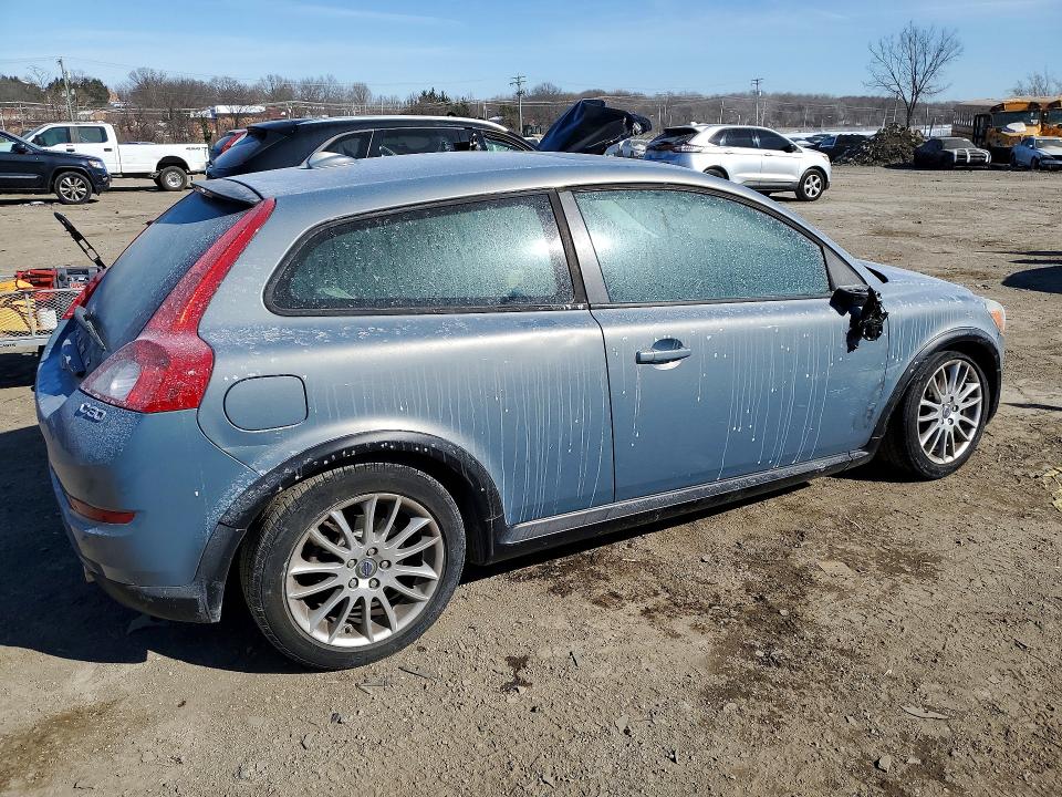 2012 Volvo C30 VIN YV1672MK8C2269900 COPART salvage auction — SIDE, Md - Cert Of Salvage > 75% Damage, sold $600 on 2026-08-04 (photo 3)