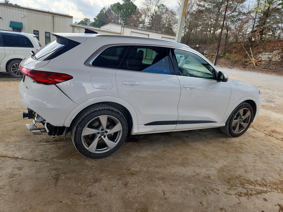 2025 Audi Q5 VIN WA13AAGU2S2071906 COPART salvage auction — REAR END, Al - Cert Of Title-Salvage Title, sold $33,000 on 2026-07-07 (photo 3)