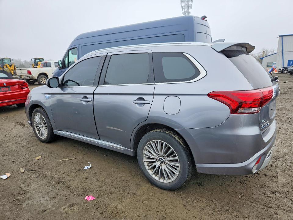 2022 Mitsubishi Outlander VIN JA4J2VA7XNZ030773 COPART salvage auction — MECHANICAL, VA - CERTIFICATE OF TITLE, sold $8,600 on 2026-07-29 (photo 2)