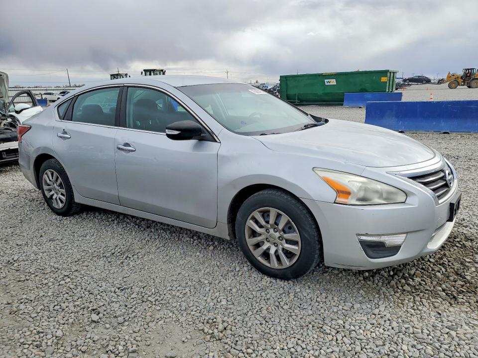 2015 Nissan Altima VIN 1N4AL3AP3FN303347 COPART salvage auction — FRONT END, Co - Salvage Title, sold $1,300 on 2026-07-02 (photo 4)