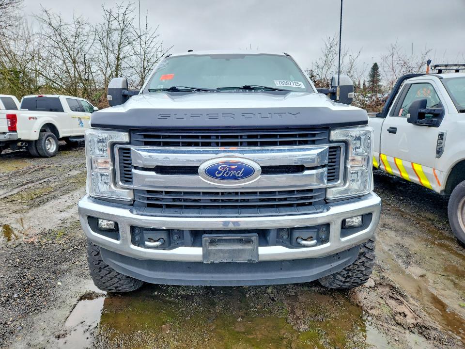 2018 Ford F350 VIN 1FT8W3BTXJEC50604 COPART salvage auction — SIDE, Or - Lien Papers Salvage, sold $16,900 on 2026-07-27 (photo 5)