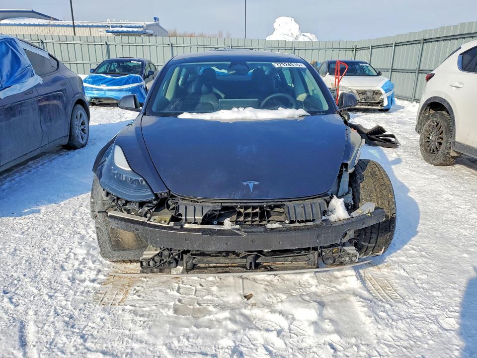 2023 Tesla Model 3 VIN 5YJ3E1EA7PF481737 COPART salvage auction — FRONT END, Qc - Gravement Accidente, sold $6,200 on 2026-07-28 (photo 5)