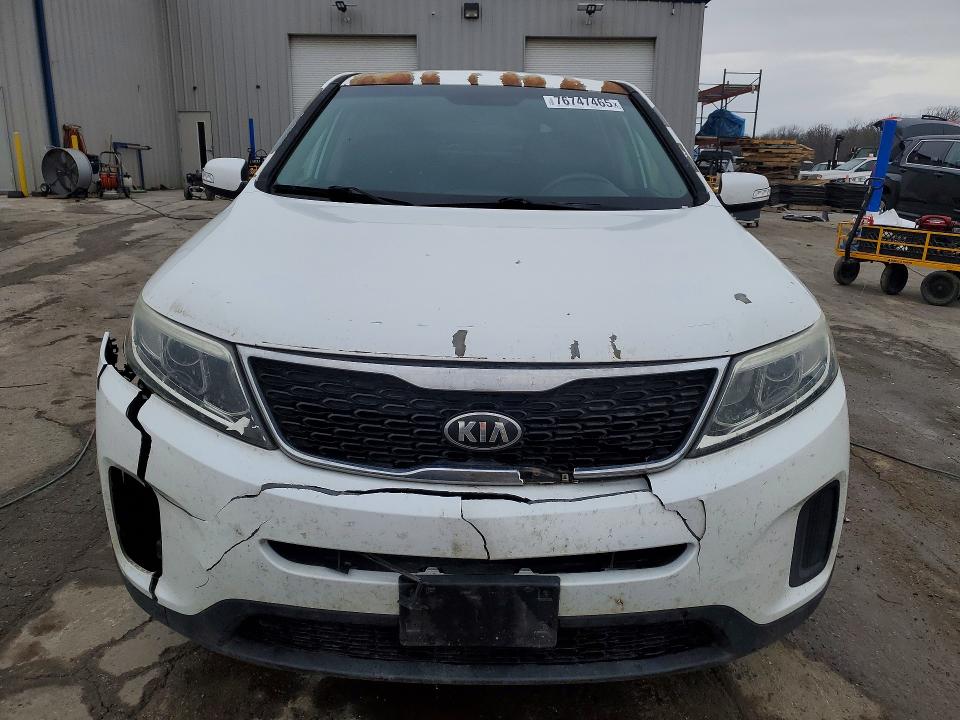 2015 Kia Sorento VIN 5XYKTCA64FG623757 COPART salvage auction — FRONT END, Mo - Salvage Certificate Of Title, sold $1,000 on 2026-07-27 (photo 5)