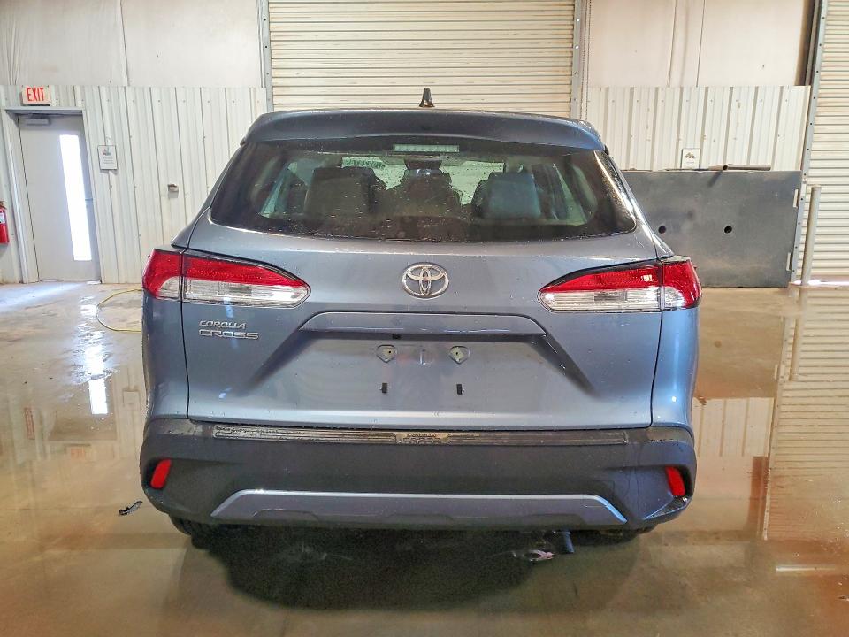 2025 Toyota Corolla cross VIN 7MUAAAAG0SV148867 COPART salvage auction — FRONT END, VA - CERT OF TITLE - SALVAGE, sold $3,500 on 2026-07-28 (photo 6)