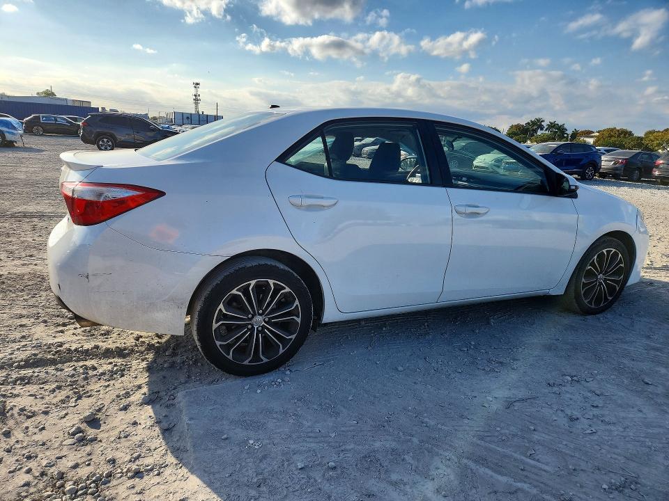 2015 Toyota Corolla VIN 5YFBURHE3FP303449 COPART salvage auction — SIDE, Other, sold $350 on 2026-07-27 (photo 3)