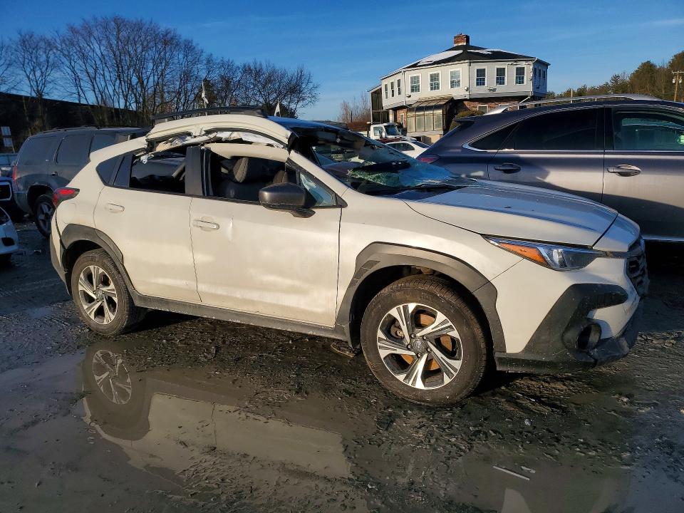 2024 Subaru Xv VIN JF2GUADCXR8294567 COPART salvage auction — ROLLOVER, Salvage Title, sold $1,900 on 2026-07-31 (photo 4)