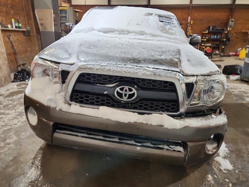 2011 Toyota Tacoma VIN 3TMLU4ENXBM064608 COPART salvage auction — FRONT END, Pa - Certificate Of Salvage, sold $3,900 on 2026-07-02 (photo 5)