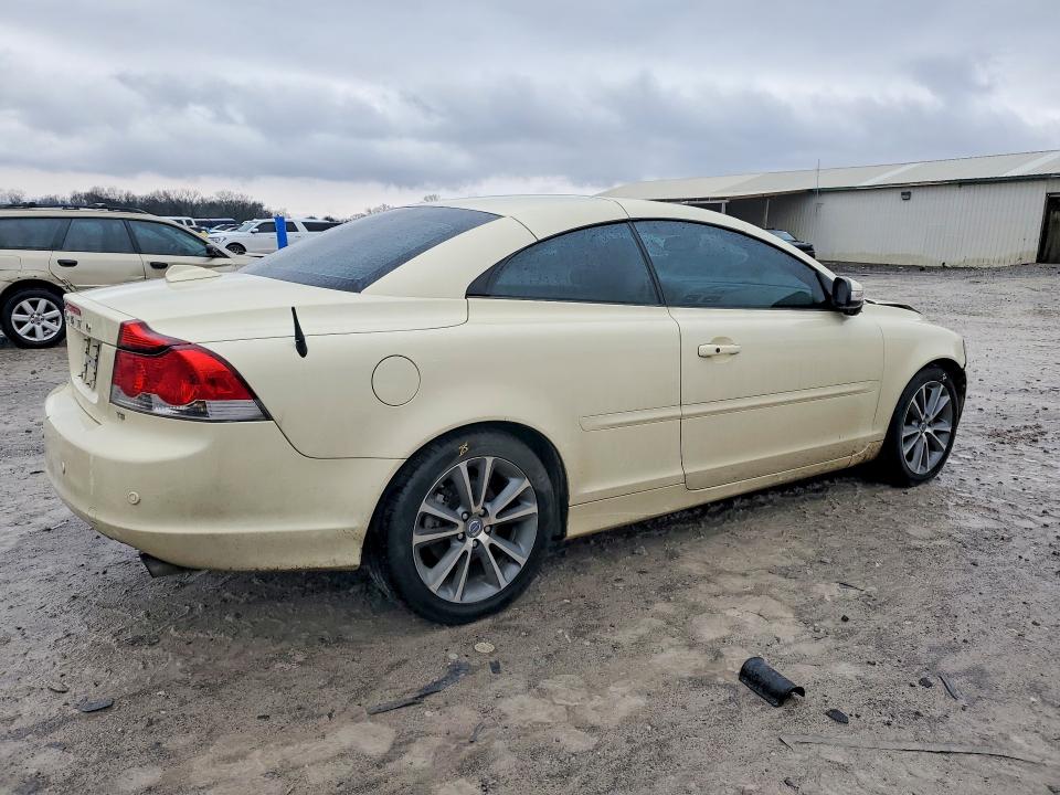 2010 Volvo C70 VIN YV1672MC9AJ092463 COPART salvage auction — FRONT END, Tn - Salvage Certificate, sold $525 on 2026-07-16 (photo 3)