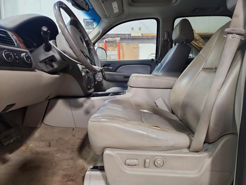 2007 Chevrolet Suburban VIN 3GNFK16387G315010 COPART salvage auction — REAR END, Ab - Bos - Salvage, sold $650 on 2026-07-09 (photo 7)