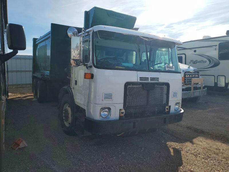2009 Autocar llc VIN 5VCACDKF19H208734 — COPART salvage auction photo