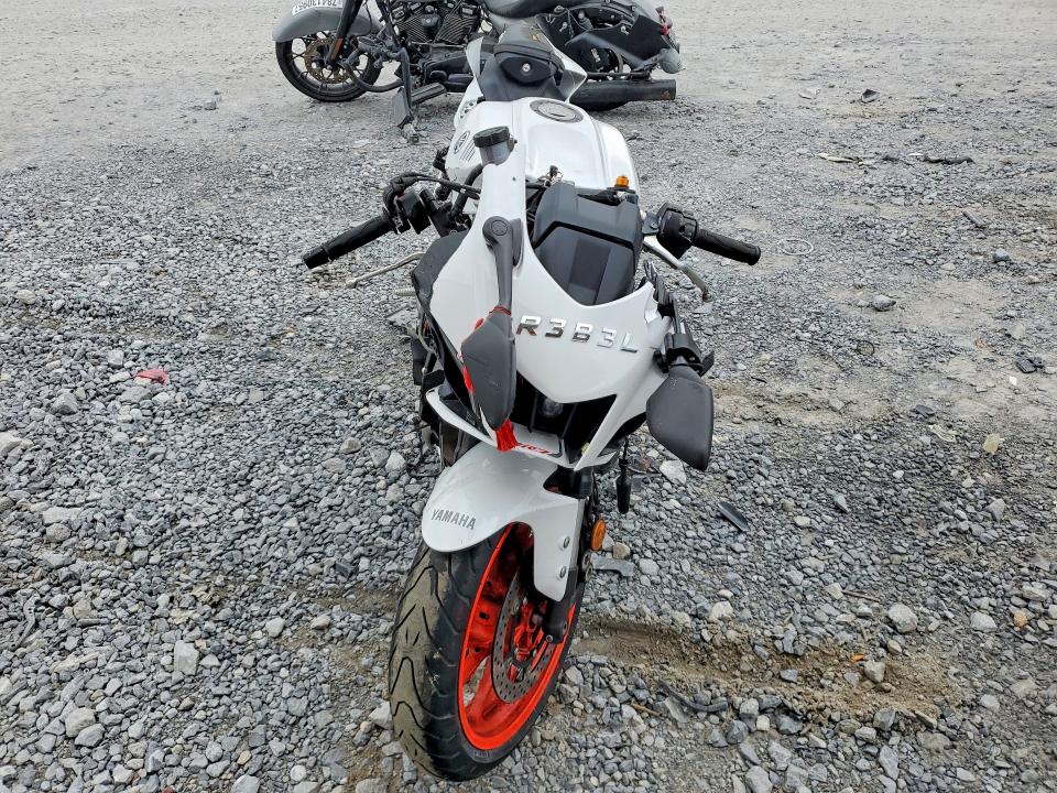 2023 Yamaha Yzfr7 VIN JYARM38E5PA006972 COPART salvage auction — ROLLOVER, Id - Salvage Certificate Of Title, sold $1,750 on 2026-07-02 (photo 2)