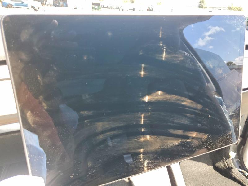 2022 Tesla Model y VIN 7SAYGDEF7NF309916 COPART salvage auction — ALL OVER, Mo - Salvage Certificate Of Title, sold $2,100 on 2026-07-22 (photo 9)