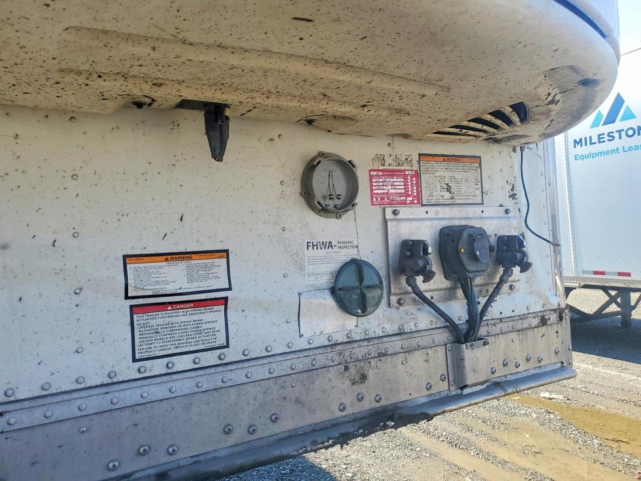 2019 Great dane Trailers VIN 1GRAA0627KE164819 COPART salvage auction — All Over, MD - CERT OF SALVAGE > 75% DAMAGE, sold $4,050 on 2026-04-09 (photo 8)