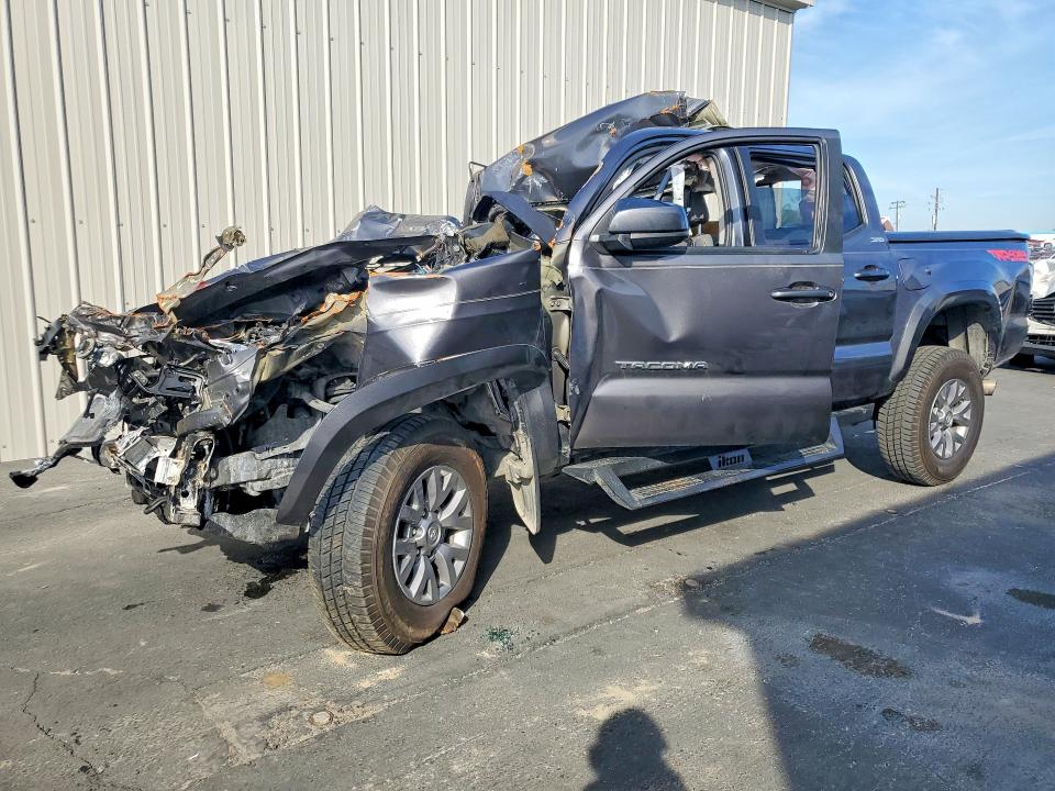 2018 Toyota Tacoma VIN 5TFCZ5ANXJX157361 COPART salvage auction — ALL OVER, Ca - Salvage Certificate, sold $100 on 2026-07-30 (photo 1)