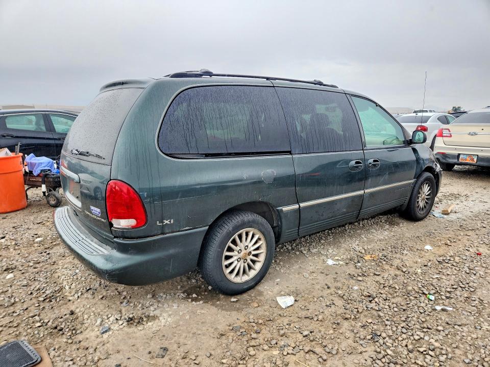 2000 Chrysler Town & country VIN 1C4GT54L9YB620188 COPART salvage auction — SIDE, Tx - Salvage Vehicle Title, sold $150 on 2026-07-07 (photo 3)