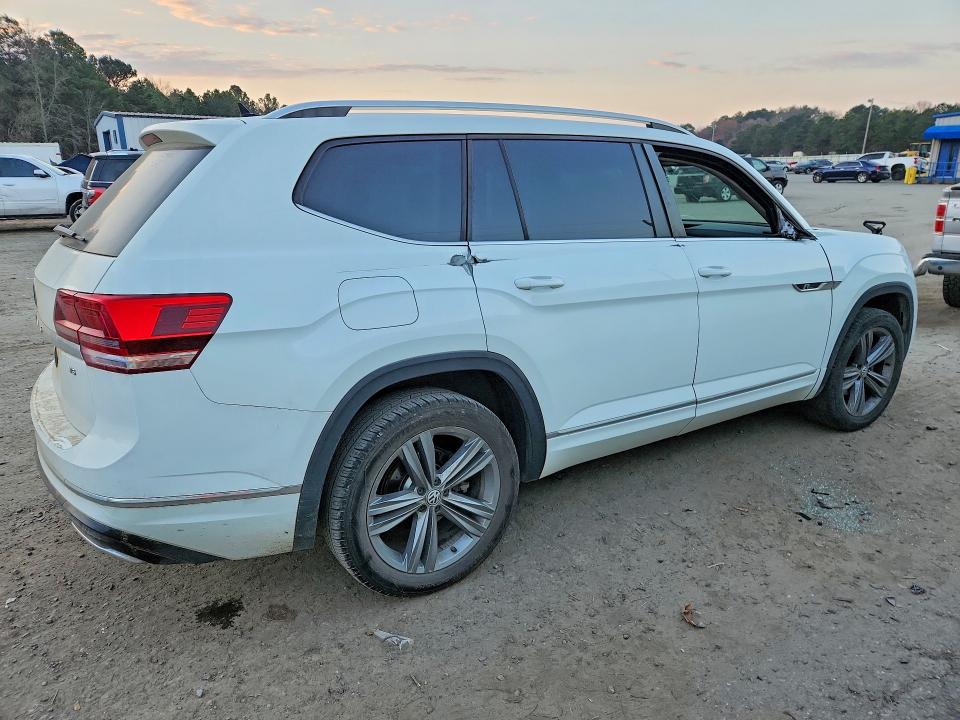 2018 Volkswagen Atlas VIN 1V2FR2CAXJC562972 COPART salvage auction — SIDE, Ar - Cert Of Title-Salvage, sold $2,900 on 2026-07-30 (photo 3)