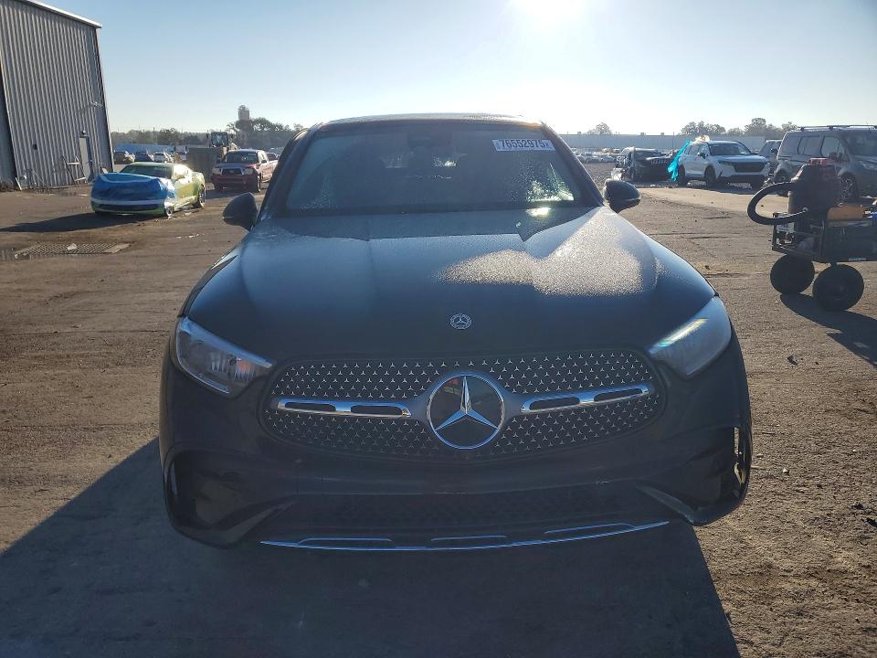 2025 Mercedes-benz Glc coupe VIN W1NKJ4HBXSF292896 COPART salvage auction — SIDE, Salvage Title, sold $33,750 on 2026-07-20 (photo 5)